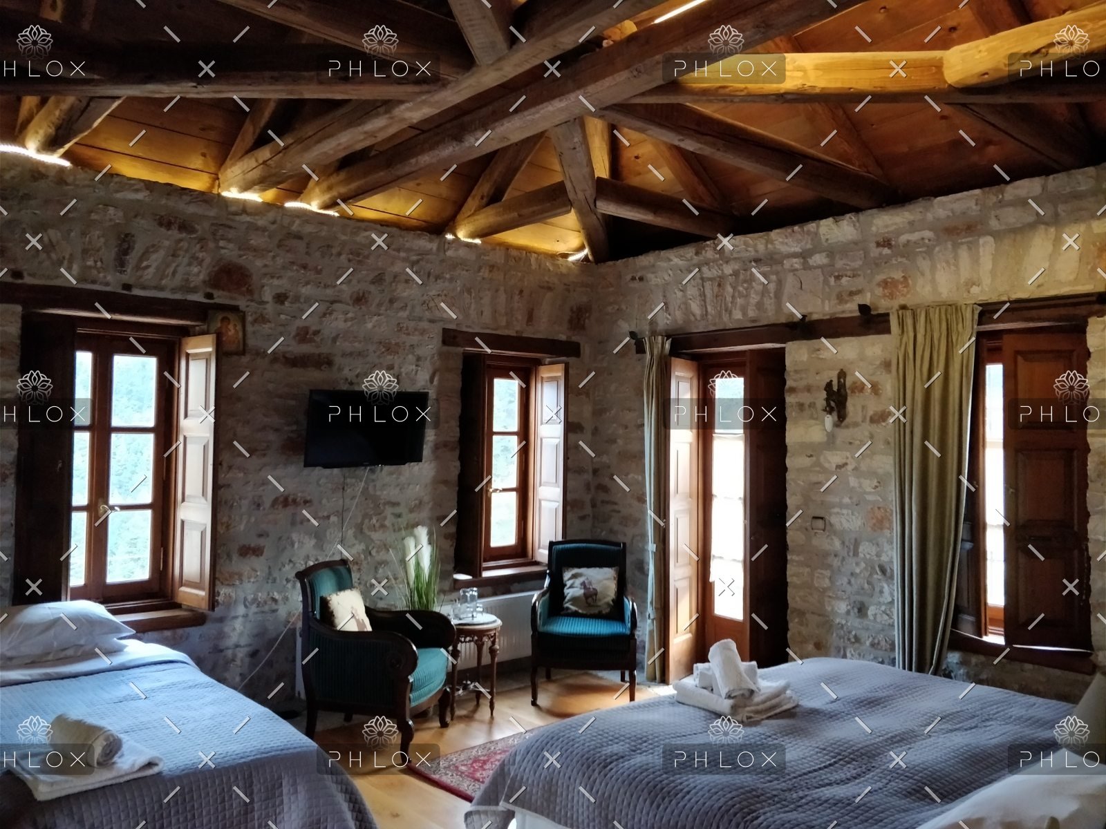 demo-attachment-385-man-pan-KTSYy-3XVSo-unsplash